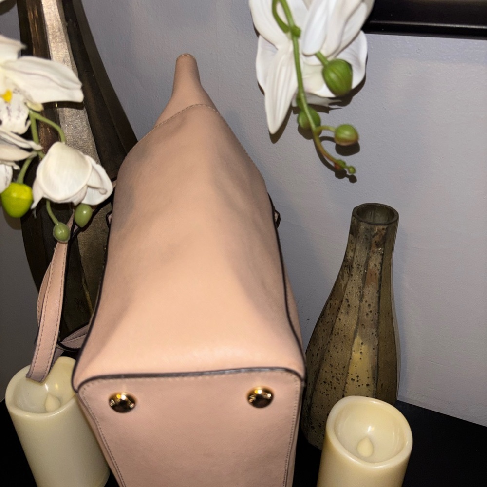 Michael Kors Blush Pink Tote - Picture 6 of 14